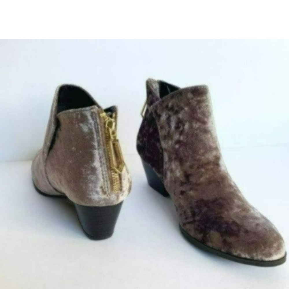 QUPID Crushed Velvet Mauve Summer Winter Casual Bootie Size 6 1/2 Brand New - Picture 4 of 6